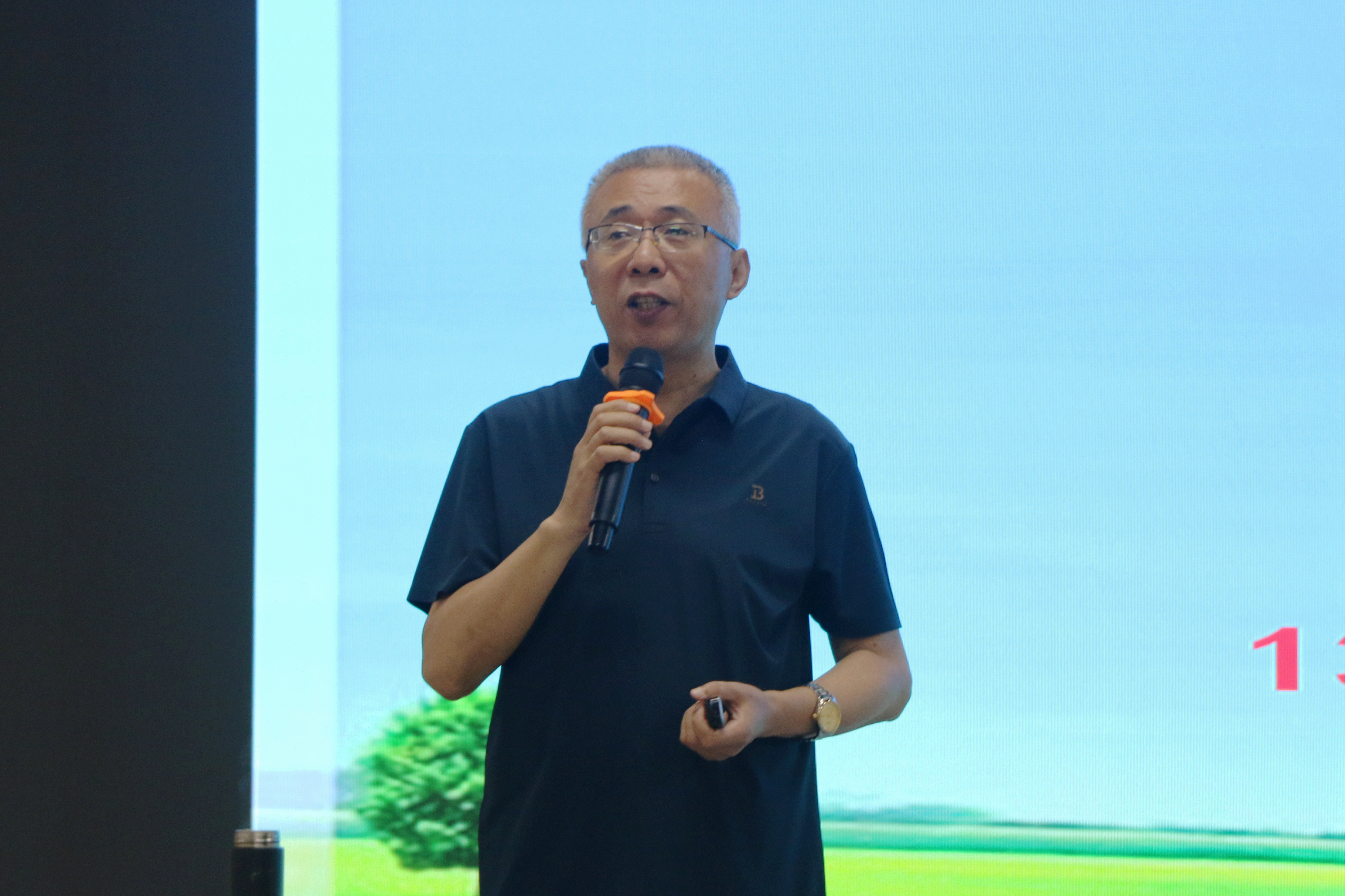 王永军教授在精彩授课