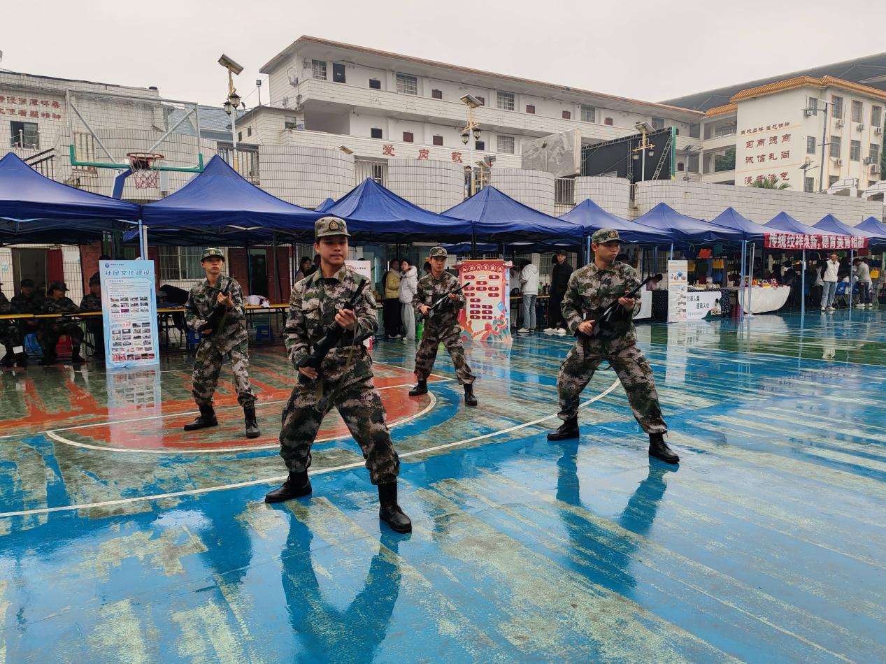 10柳州市职业院校社团展示 (8)