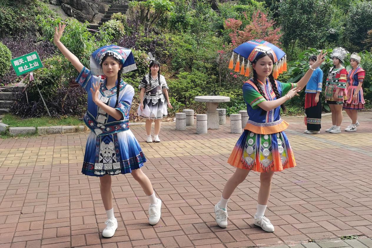 DCCBB2C10981BB7E33A5917007F5DBAA_副本