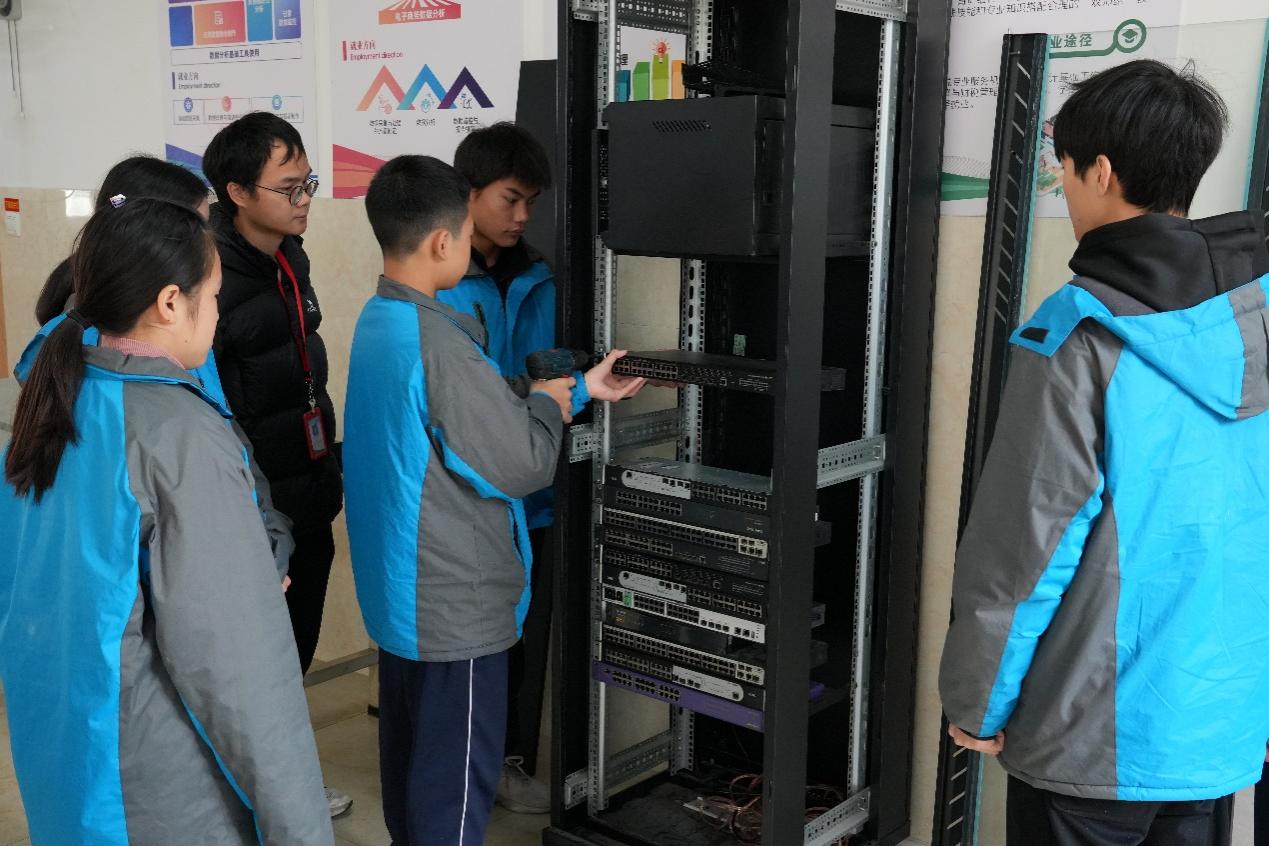 F:\商贸系\跟招生办对接的工作\4-财经商贸\4-财经商贸\6-计算机应用\1.JPG